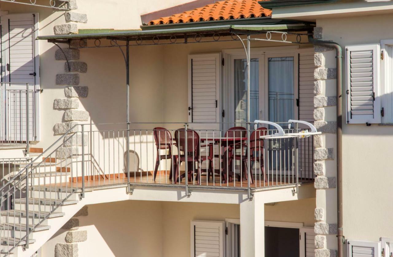 Gf Apartments Li Seddi باديسي المظهر الخارجي الصورة